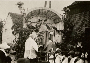 Processie-altaar Kogelstraat LV